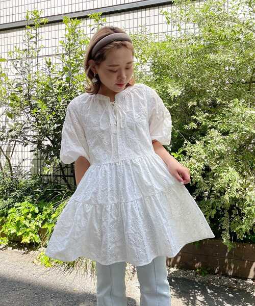 MAJESTIC LEGON（マジェスティックレゴン）の「レディレースチュニック（シャツ/ブラウス・レディース・ブラック/オフホワイト・SMALL/MEDIUM）」の2枚目の写真