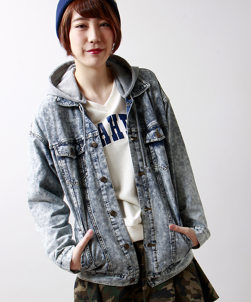 WEGO（ウィゴー）の「WEGO/フード付カットGジャン（デニムジャケット・レディース・ホワイト/ダークインディゴブルー/ライトインディゴブルー・FREE）」の3枚目の写真