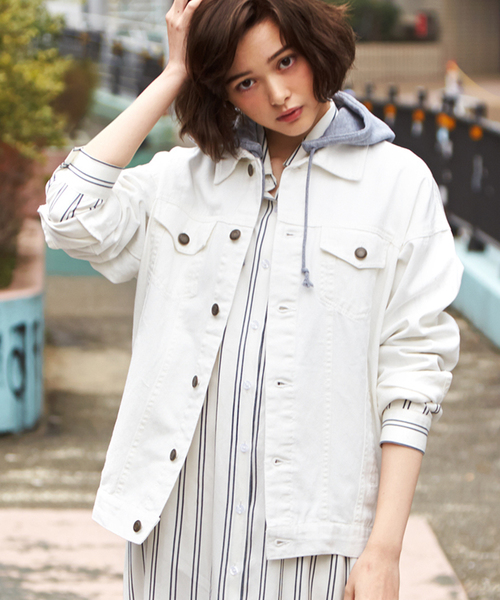 WEGO（ウィゴー）の「WEGO/フード付カットGジャン（デニムジャケット・レディース・ホワイト/ダークインディゴブルー/ライトインディゴブルー・FREE）」の17枚目の写真