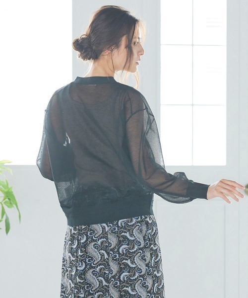 LIPSTAR（リップスター）の「シアーVネック袖ボリュームニットカーデ（カーディガン/ボレロ・レディース・ブラック/ベージュ/イエロー・M）」の9枚目の写真