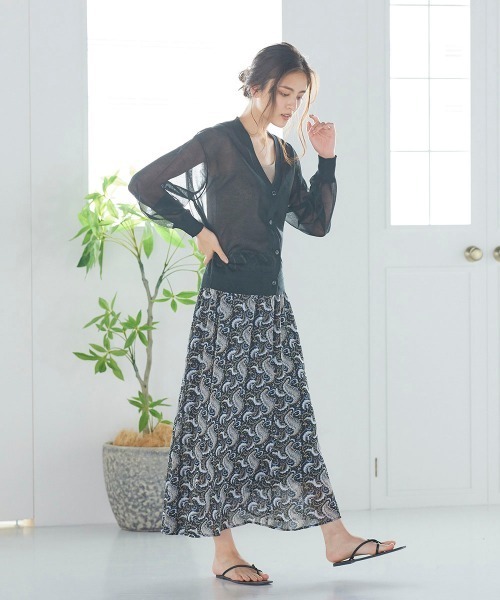 LIPSTAR（リップスター）の「シアーVネック袖ボリュームニットカーデ（カーディガン/ボレロ・レディース・ブラック/ベージュ/イエロー・M）」の17枚目の写真