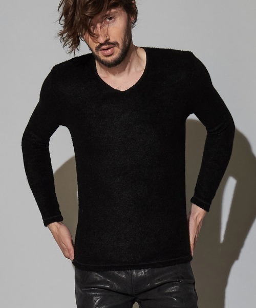 NO ID.(ノーアイディ)の「mlt3459-ビキューレラムパイルV/Nプルオーバー(Tシャツ/カットソー・メンズ・アイボリー/ネイビー/ライトグレー/ダークグレー/ブラック/ワイン・1/2)」の3枚目の写真