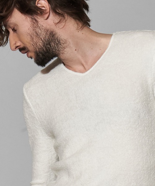 NO ID.(ノーアイディ)の「mlt3459-ビキューレラムパイルV/Nプルオーバー(Tシャツ/カットソー・メンズ・アイボリー/ネイビー/ライトグレー/ダークグレー/ブラック/ワイン・1/2)」の11枚目の写真