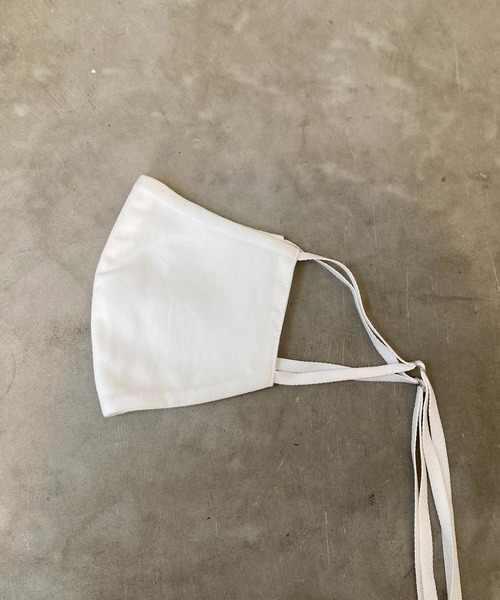 CAPRICIEUX LE'MAGE（カプリシューレマージュ）の「うるおいリボンマスク（マスク・レディース・ホワイト/ベージュ/ネイビー/グレイッシュベージュ・FREE）」の11枚目の写真