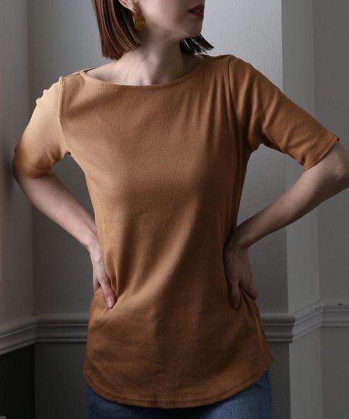 ElegChic（エレグシック）の「ボートネックコットンリブTシャツ（Tシャツ/カットソー・レディース・ブラック/ベージュ/オフホワイト・4L/L/XL/XXL/M）」の10枚目の写真