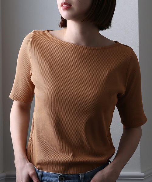 ElegChic（エレグシック）の「ボートネックコットンリブTシャツ（Tシャツ/カットソー・レディース・ブラック/ベージュ/オフホワイト・4L/L/XL/XXL/M）」の5枚目の写真