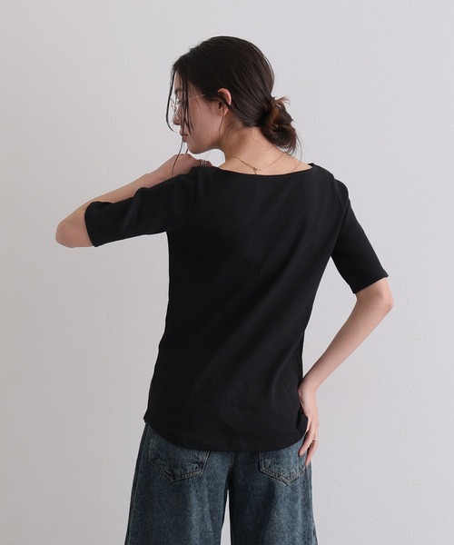 ElegChic(エレグシック)の「ボートネックコットンリブTシャツ(Tシャツ/カットソー・レディース・ブラック/ベージュ/オフホワイト・4L/L/XL/XXL/M)」の8枚目の写真