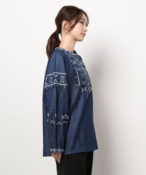 チチカカ（チチカカ）の「キカ刺繍プルオーバー（シャツ/ブラウス・レディース・カーキ/オレンジ/ブルー・FREE）」の18枚目の写真