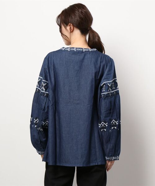 チチカカ（チチカカ）の「キカ刺繍プルオーバー（シャツ/ブラウス・レディース・カーキ/オレンジ/ブルー・FREE）」の21枚目の写真