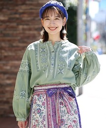 キカ刺繍プルオーバー