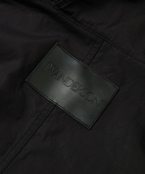 JW Anderson（ジェイダブリューアンダーソン）の「LONG PARKA（その他アウター・メンズ・カーキ/ブラック系その他・46/48）」の6枚目の写真