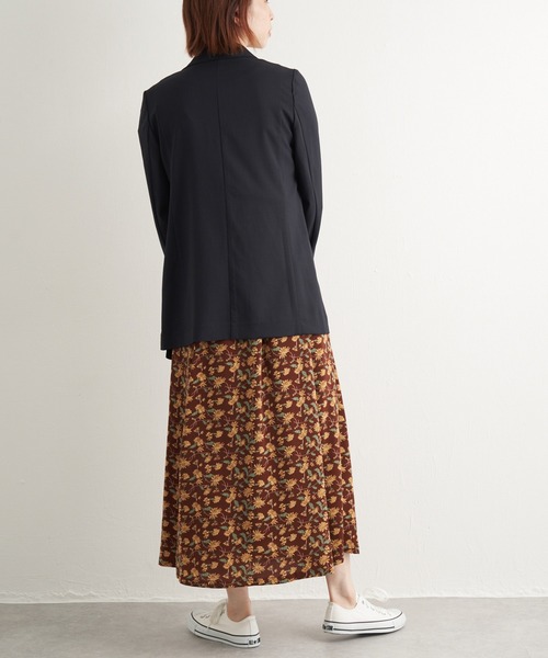 LAVEANGE（ラビアンジェ）の「ダブルブレストテーラードジャケット（テーラードジャケット・レディース・ブラック/ネイビー/ブラウン/オレンジ/ベージュ・LL/3L/4L/M/L）」の7枚目の写真