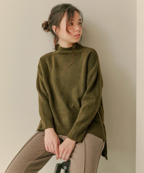 Bou Jeloud(ブージュルード)の「キャメル混◆ハイネックニット(ニット/セーター・レディース・グレー/カーキ/オレンジ/マスタード・FREE)」の8枚目の写真