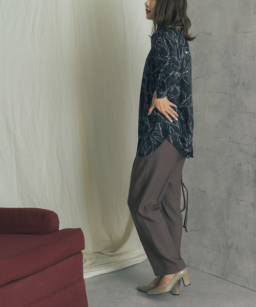 URBAN RESEARCH ROSSO（アーバンリサーチロッソ）の「カラーセンタープレスパンツ（その他パンツ・レディース・チャコールグレー/グリーン系その他/ピンク系その他・38/36）」の18枚目の写真