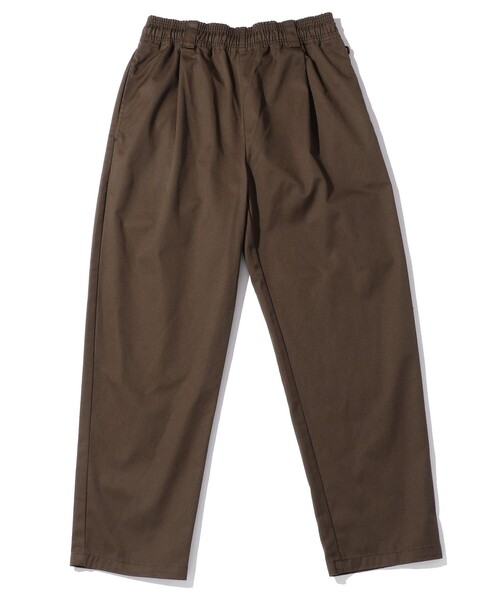 FREAK'S STORE（フリークスストア）の「【ワッペン付属】タックテーパード イージーパンツ/コーデュロイ/チノ（チノパンツ・メンズ・レオパード/その他15/ゴールド/ライトグレー/インディゴブルー/その他9/オフホワイト/ナチュラル/ネイビー/ブラウン/ダークブラウン/オリーブ/チャコールグレー/キャメル/ブラック/ベージュ/グレー・SMALL/MEDIUM/LARGE）」の8枚目の写真