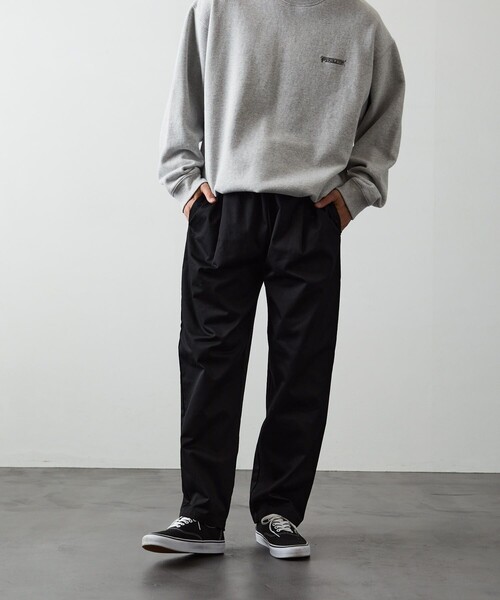 FREAK'S STORE（フリークスストア）の「【ワッペン付属】タックテーパード イージーパンツ/コーデュロイ/チノ（チノパンツ・メンズ・レオパード/その他15/ゴールド/ライトグレー/インディゴブルー/その他9/オフホワイト/ナチュラル/ネイビー/ブラウン/ダークブラウン/オリーブ/チャコールグレー/キャメル/ブラック/ベージュ/グレー・SMALL/MEDIUM/LARGE）」の3枚目の写真