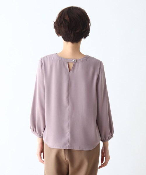 DRESKIP(ドレスキップ)の「◆前後2WAY キーネック7分袖ブラウス(シャツ/ブラウス・レディース・ブラック/ナチュラル/ピンク系・02/04/03)」の6枚目の写真