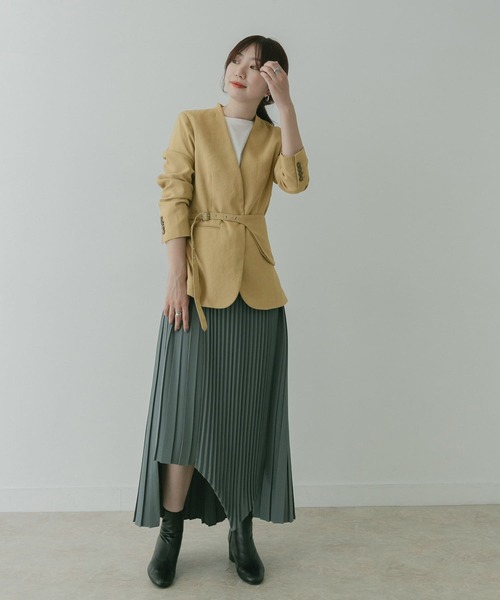 KBF+（ケービーエフプラス）の「KBF+　デザインベルトノーカラージャケット∴（ノーカラージャケット・レディース・ベージュ・ONE）」の15枚目の写真