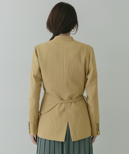 KBF+（ケービーエフプラス）の「KBF+　デザインベルトノーカラージャケット∴（ノーカラージャケット・レディース・ベージュ・ONE）」の11枚目の写真