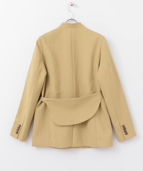 KBF+（ケービーエフプラス）の「KBF+　デザインベルトノーカラージャケット∴（ノーカラージャケット・レディース・ベージュ・ONE）」の5枚目の写真