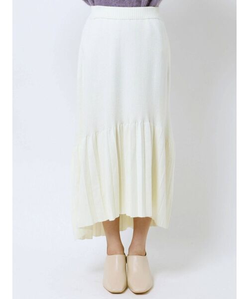 ELENDEEK（エレンディーク）の「リブ&プリーツニットスカート（スカート・レディース・ブラック/パープル/オフホワイト/ブルー・FREE）」の5枚目の写真