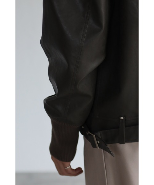 CREARE -LINO-（クレアーレリノ）の「フェイクレザー ビックシルエット 比翼ブルゾン<ユニセックス>（ライダースジャケット・メンズ・ブラック/ダークブラウン・L/M）」の21枚目の写真