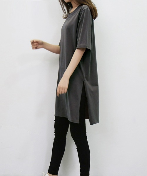 Felt-Maglietta(フェルトマリエッタ)の「サイドスリットルーズカットソー半袖(Tシャツ/カットソー・レディース・ブラック/ダークグレー/モカ/グリーン/ホワイト/ネイビー・FREE/X-LARGE/XX-LARGE)」の3枚目の写真