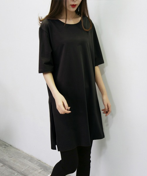 Felt-Maglietta(フェルトマリエッタ)の「サイドスリットルーズカットソー半袖(Tシャツ/カットソー・レディース・ブラック/ダークグレー/モカ/グリーン/ホワイト/ネイビー・FREE/X-LARGE/XX-LARGE)」の1枚目の写真