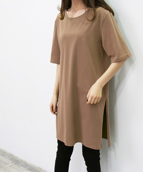 Felt-Maglietta(フェルトマリエッタ)の「サイドスリットルーズカットソー半袖(Tシャツ/カットソー・レディース・ブラック/ダークグレー/モカ/グリーン/ホワイト/ネイビー・FREE/X-LARGE/XX-LARGE)」の4枚目の写真