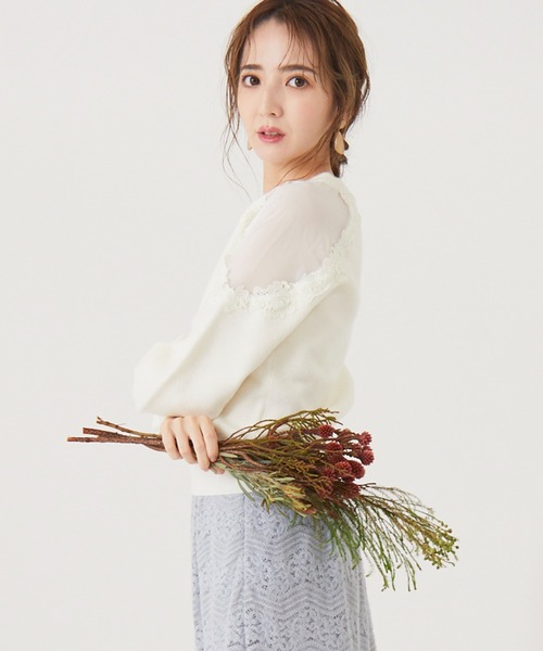 BE RADIANCE(ビーラディエンス)の「フラワーレース切替ニットトップス(ニット/セーター・レディース・ラベンダー/オフホワイト/ブルー・FREE)」の7枚目の写真