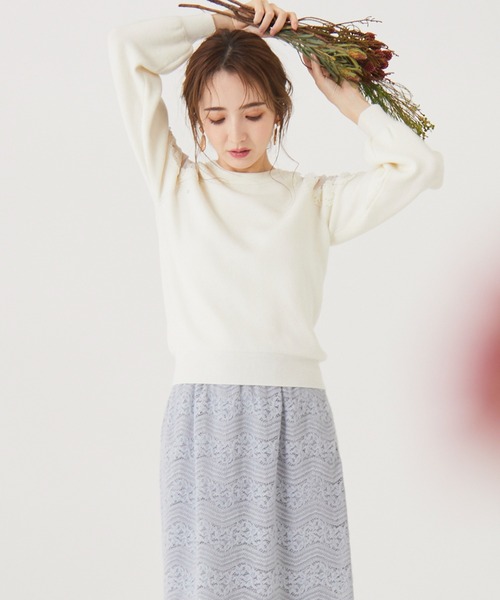 BE RADIANCE(ビーラディエンス)の「フラワーレース切替ニットトップス(ニット/セーター・レディース・ラベンダー/オフホワイト/ブルー・FREE)」の6枚目の写真