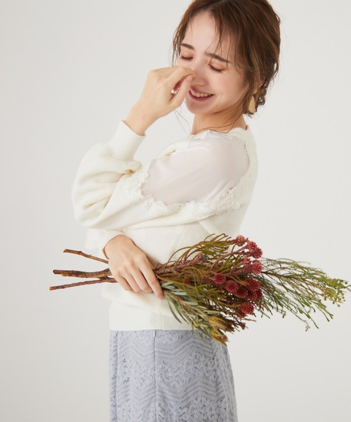 BE RADIANCE(ビーラディエンス)の「フラワーレース切替ニットトップス(ニット/セーター・レディース・ラベンダー/オフホワイト/ブルー・FREE)」の11枚目の写真