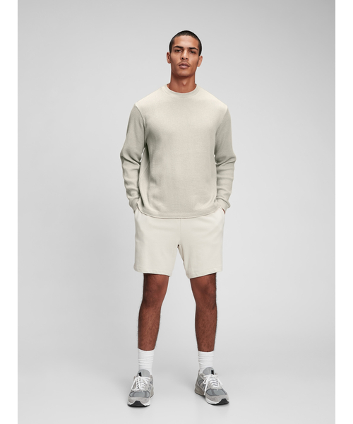 GAP(ギャップ)の「オーバーサイズ ワッフルニットtシャツ(Tシャツ/カットソー・メンズ・ベージュ/ネイビー/グレー/オレンジ/グリーン・S/M/L/XL/XS)」の2枚目の写真