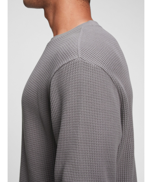 GAP(ギャップ)の「オーバーサイズ ワッフルニットtシャツ(Tシャツ/カットソー・メンズ・ベージュ/ネイビー/グレー/オレンジ/グリーン・S/M/L/XL/XS)」の8枚目の写真