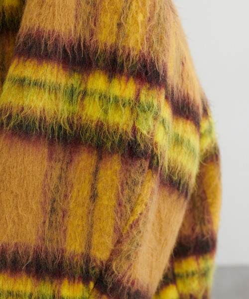 BONbazaar（ボンバザール）の「《素材感で差がつく》シャギーチェックビッグコート（ノーカラーコート・レディース・キャメル/パープル/ライトベージュ・FREE）」の11枚目の写真