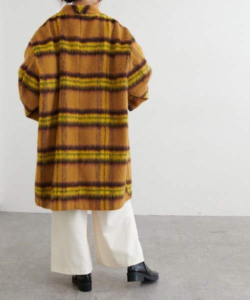 BONbazaar（ボンバザール）の「《素材感で差がつく》シャギーチェックビッグコート（ノーカラーコート・レディース・キャメル/パープル/ライトベージュ・FREE）」の17枚目の写真