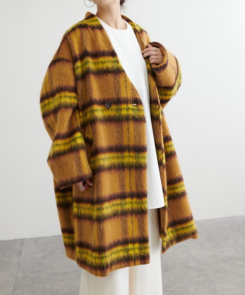 BONbazaar（ボンバザール）の「《素材感で差がつく》シャギーチェックビッグコート（ノーカラーコート・レディース・キャメル/パープル/ライトベージュ・FREE）」の18枚目の写真