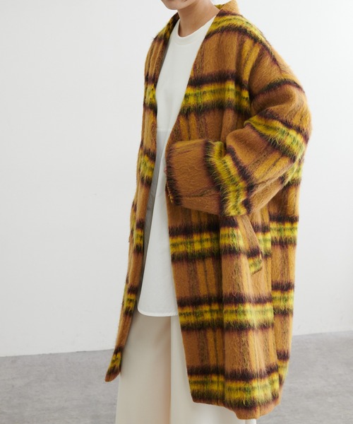 BONbazaar（ボンバザール）の「《素材感で差がつく》シャギーチェックビッグコート（ノーカラーコート・レディース・キャメル/パープル/ライトベージュ・FREE）」の20枚目の写真