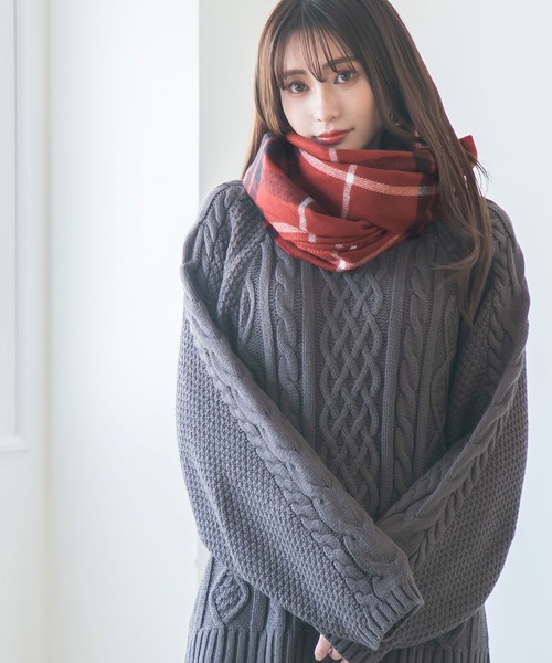 Newlyme(ニューリーミー)の「選べる大判チェック柄ストール(マフラー・レディース・ホワイト/ブラック/ベージュ/ネイビー/ブラウン/レッド/ピンク・FREE)」の8枚目の写真