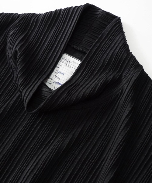 SHAREEF（シャリーフ）の「RIPPLE STRIPE HIGH-NECK L/S（Tシャツ/カットソー・メンズ・ブラック/ホワイト系その他/チャコール・1/2/3）」の4枚目の写真