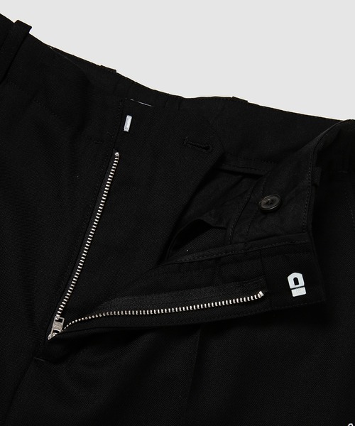 Our Legacy(アワーレガシー)の「BORROWED CHINO(チノパンツ・メンズ・ブラック・46/48/50)」の3枚目の写真