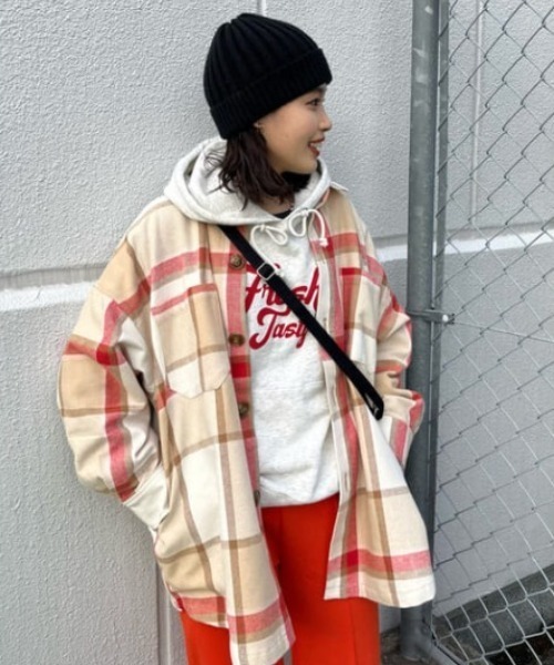 RODEO CROWNS WIDE BOWL（ロデオクラウンズワイドボウル）の「ビッグチェックCPOジャケット（シャツ/ブラウス・レディース・ホワイト系その他/ブルー系その他2/ベージュ系その他・FREE）」の3枚目の写真