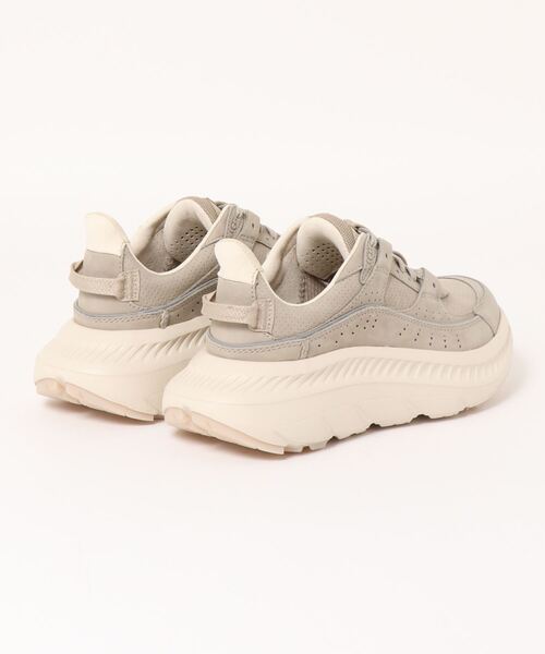 UGG(アグ)の「【UGG】M CA805 V2 NUBUCK(スニーカー・レディース・ベージュ・23.5cm/24cm/24.5cm/25cm/23cm)」の2枚目の写真