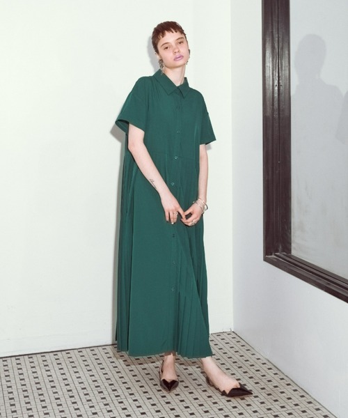 manana suerte(マニャーナスエルテ)の「アシンメトリープリーツワンピース(ワンピース・レディース・ブラック/ピンク/ブルー/グリーン・FREE)」の2枚目の写真