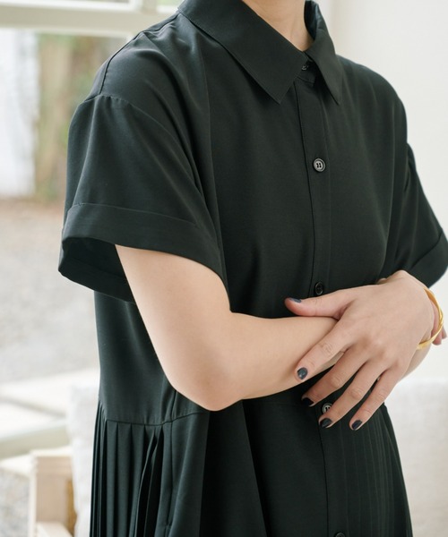 manana suerte(マニャーナスエルテ)の「アシンメトリープリーツワンピース(ワンピース・レディース・ブラック/ピンク/ブルー/グリーン・FREE)」の6枚目の写真