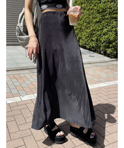 EMODA（エモダ）の「ボリュームマキシスカート（スカート・レディース・ブラック/アイボリー/その他・FREE）」の4枚目の写真