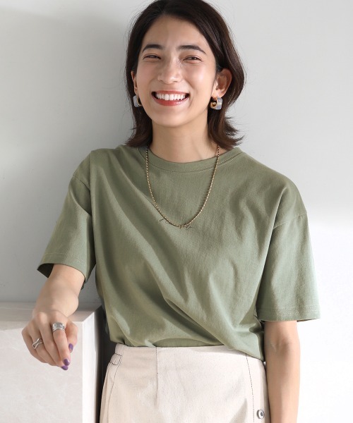 Bou Jeloud（ブージュルード）の「シンプルロゴラウンドスリットTシャツ（Tシャツ/カットソー・レディース・チャコールグレー/オフホワイト/カーキ・FREE）」の3枚目の写真