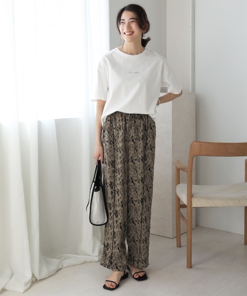 Bou Jeloud（ブージュルード）の「シンプルロゴラウンドスリットTシャツ（Tシャツ/カットソー・レディース・チャコールグレー/オフホワイト/カーキ・FREE）」の4枚目の写真