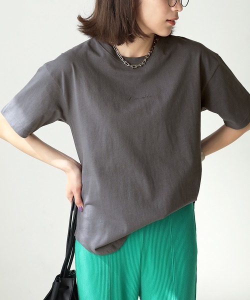 Bou Jeloud（ブージュルード）の「シンプルロゴラウンドスリットTシャツ（Tシャツ/カットソー・レディース・チャコールグレー/オフホワイト/カーキ・FREE）」の10枚目の写真