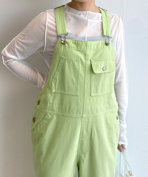 w closet(ダブルクローゼット)の「カラーサロペットパンツ(サロペット/オーバーオール・レディース・パープル/ピンク/グリーン系その他・FREE)」の5枚目の写真